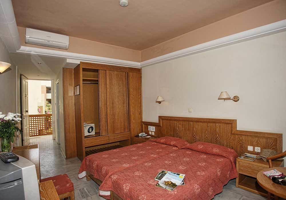 Anita Beach Hotel- Adults Only Rétino Exterior foto
